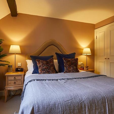 科斯罕 梅休因阿姆斯宾馆酒店 外观 照片 A bedroom at The Old Vicarage