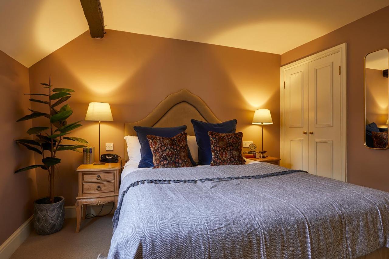 科斯罕 梅休因阿姆斯宾馆酒店 外观 照片 A bedroom at The Old Vicarage