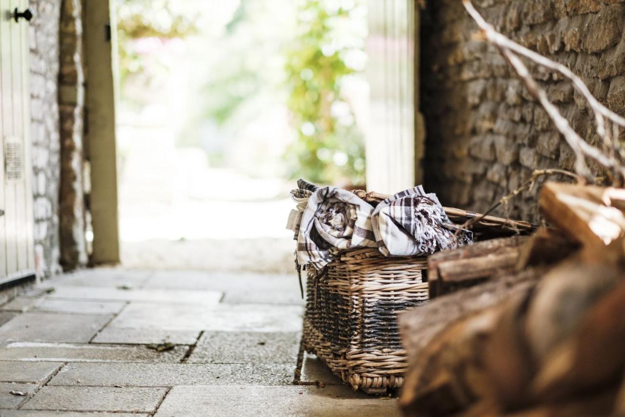 科斯罕 梅休因阿姆斯宾馆酒店 外观 照片 A laundry basket